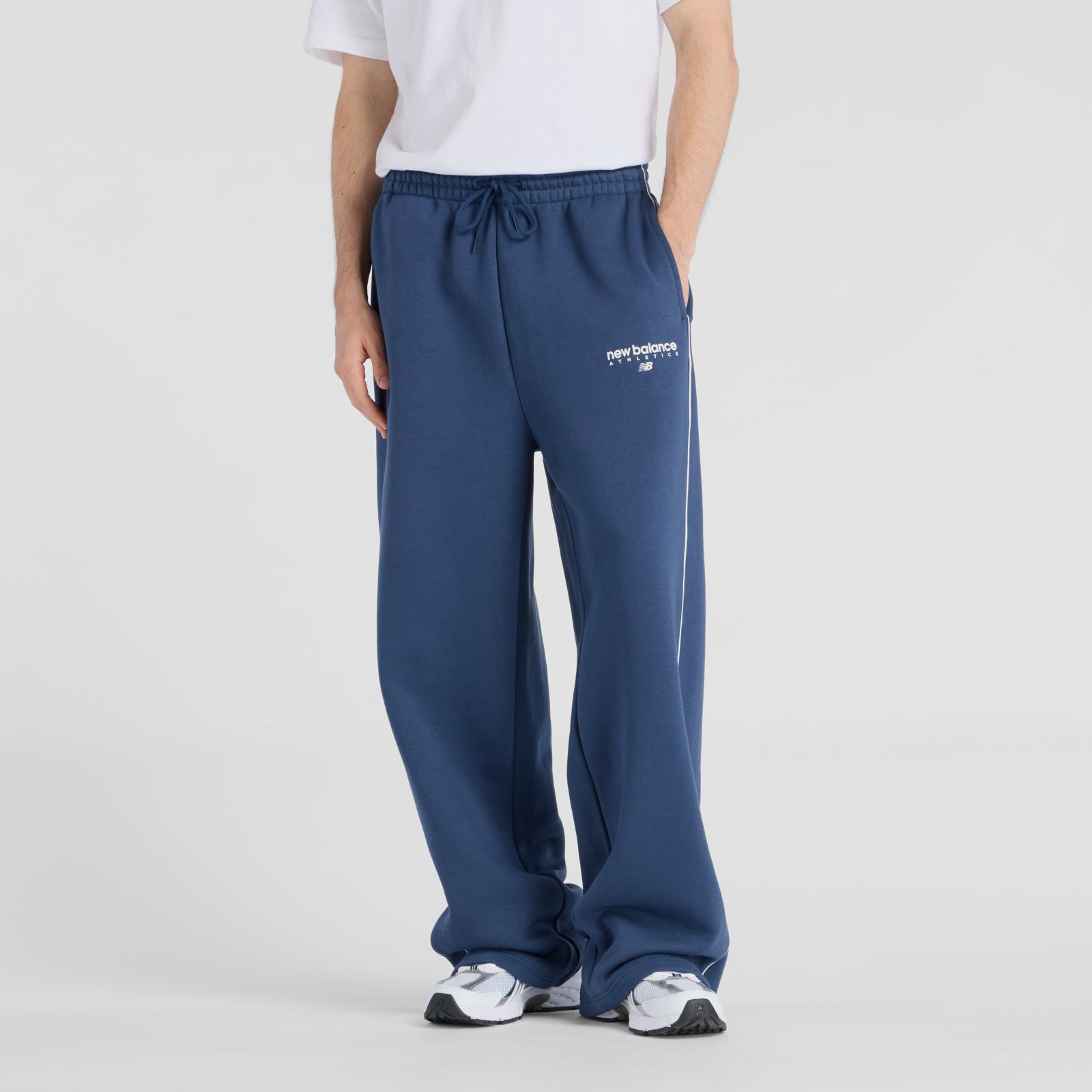 New Balance Pantal&oacute;n Trackside Fleece MB61M77E, Navy, swatch