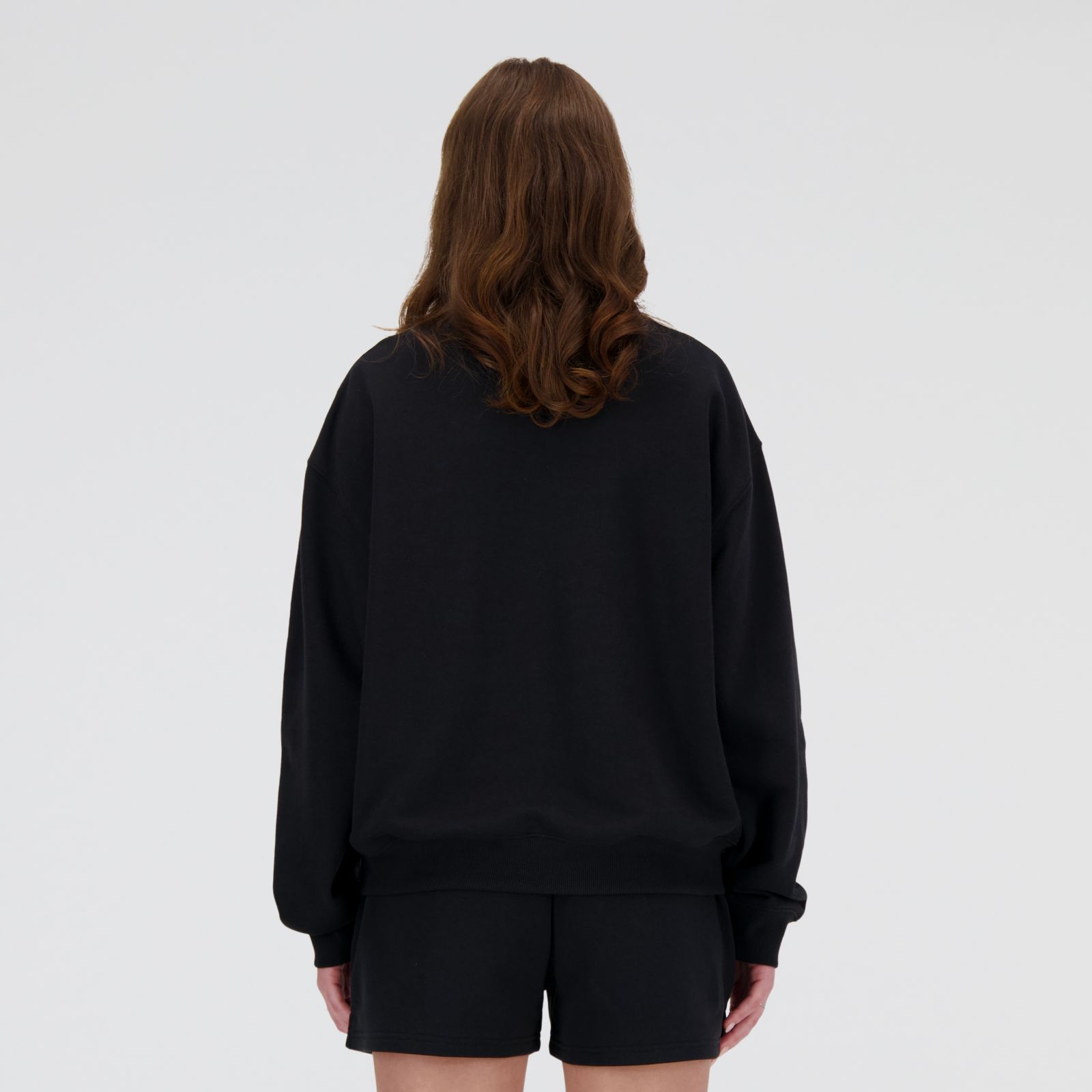 Tess usa talla S y mide 174cm | Pecho 80cm | Cintura 65.5cm | Cadera 88cm  