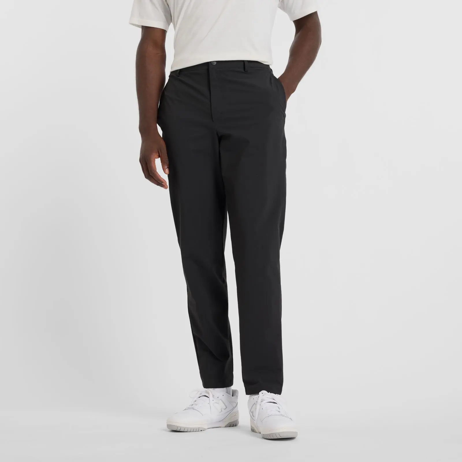 New Balance Pantalón Athletics Ripstop Standard Tapered 30" MP43551, Black, swatch
