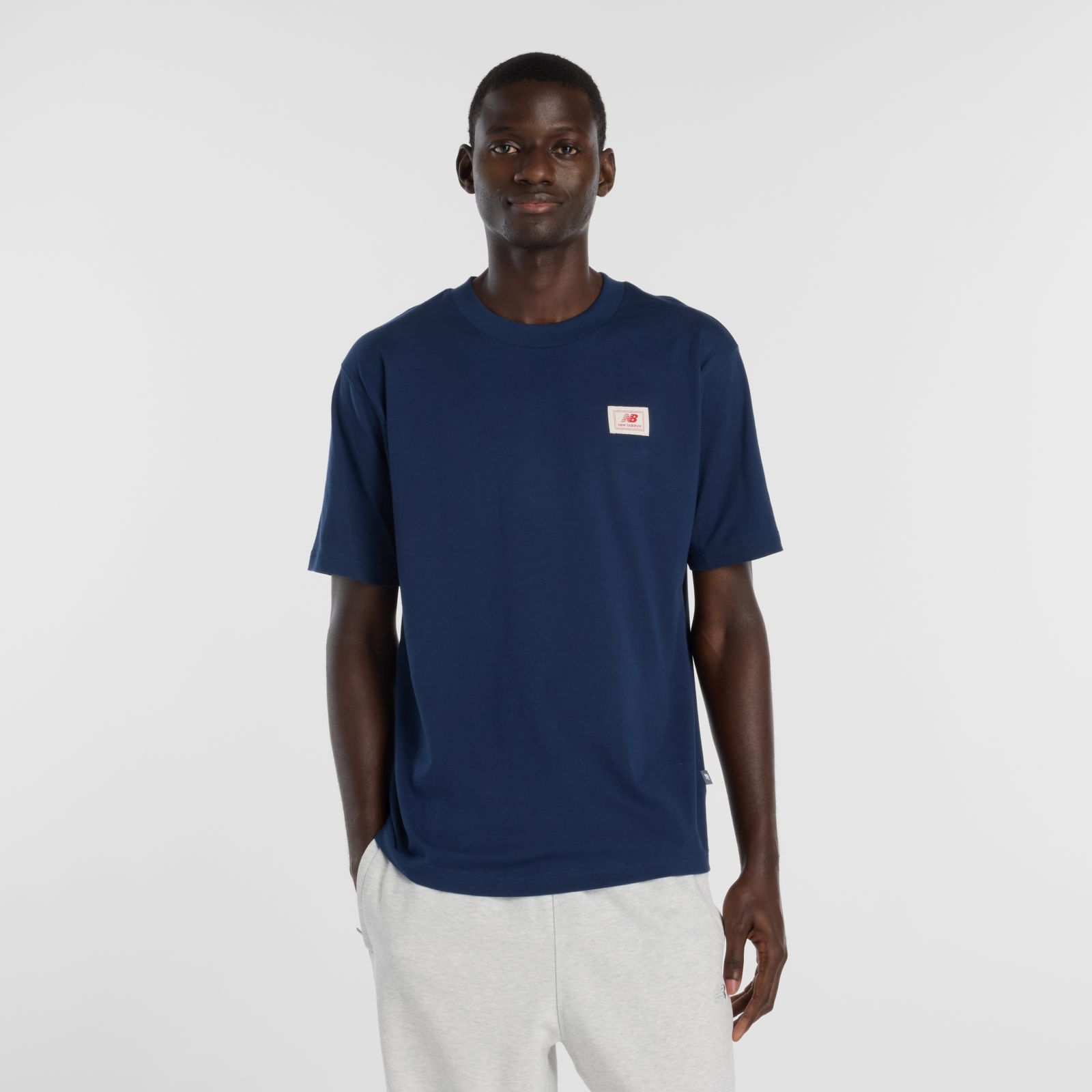 New Balance Remera Woven Label MTA53928, Navy, swatch