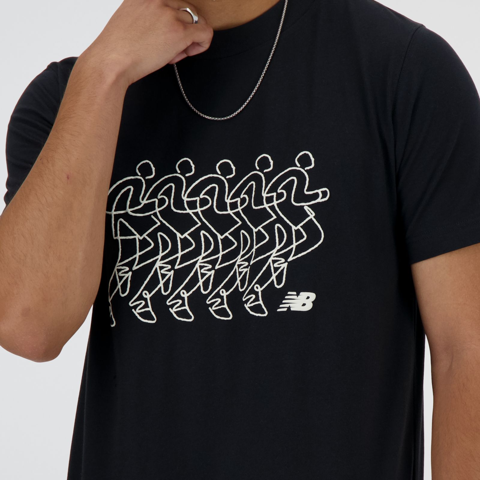 Ngawang usa talle M y mide 187cm |Pecho 100.3cm| Cintura 83.8cm |Cadera 101.6cm