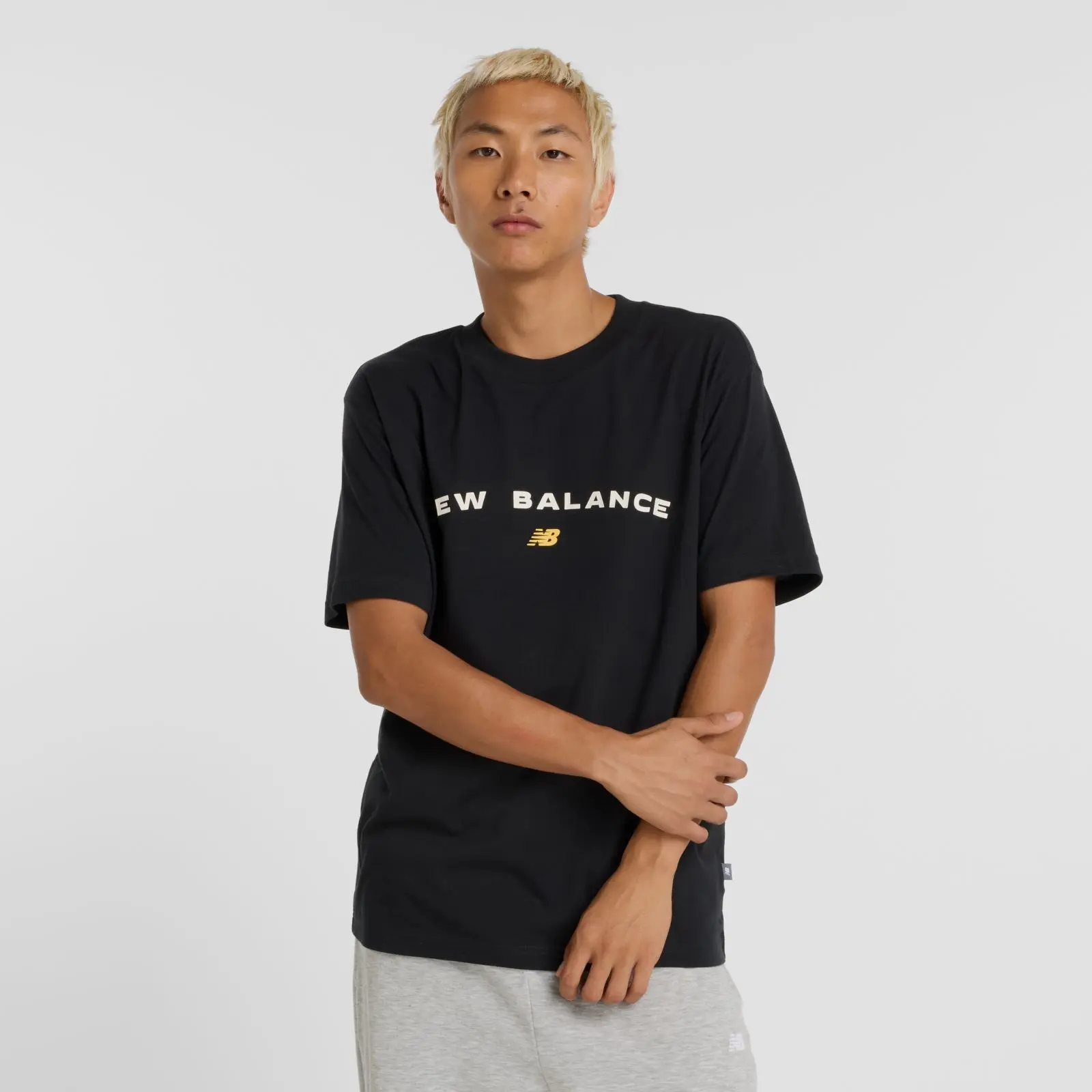 New Balance Remera Reimagined Graphic MTA51506, Black, swatch