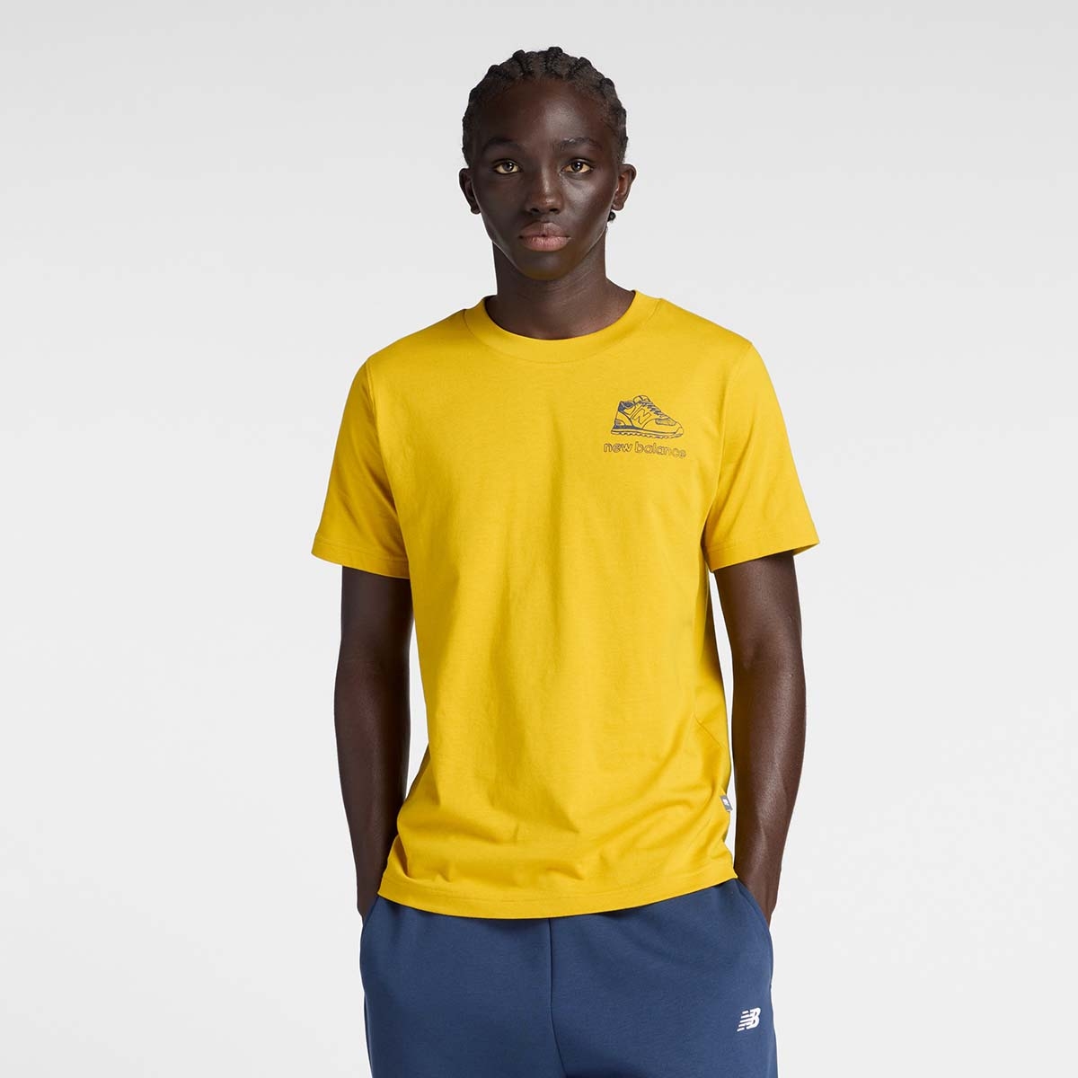New Balance Remera Left Chest Shoe Sketch T-Shirt MTA53962, Baroque Gold, swatch