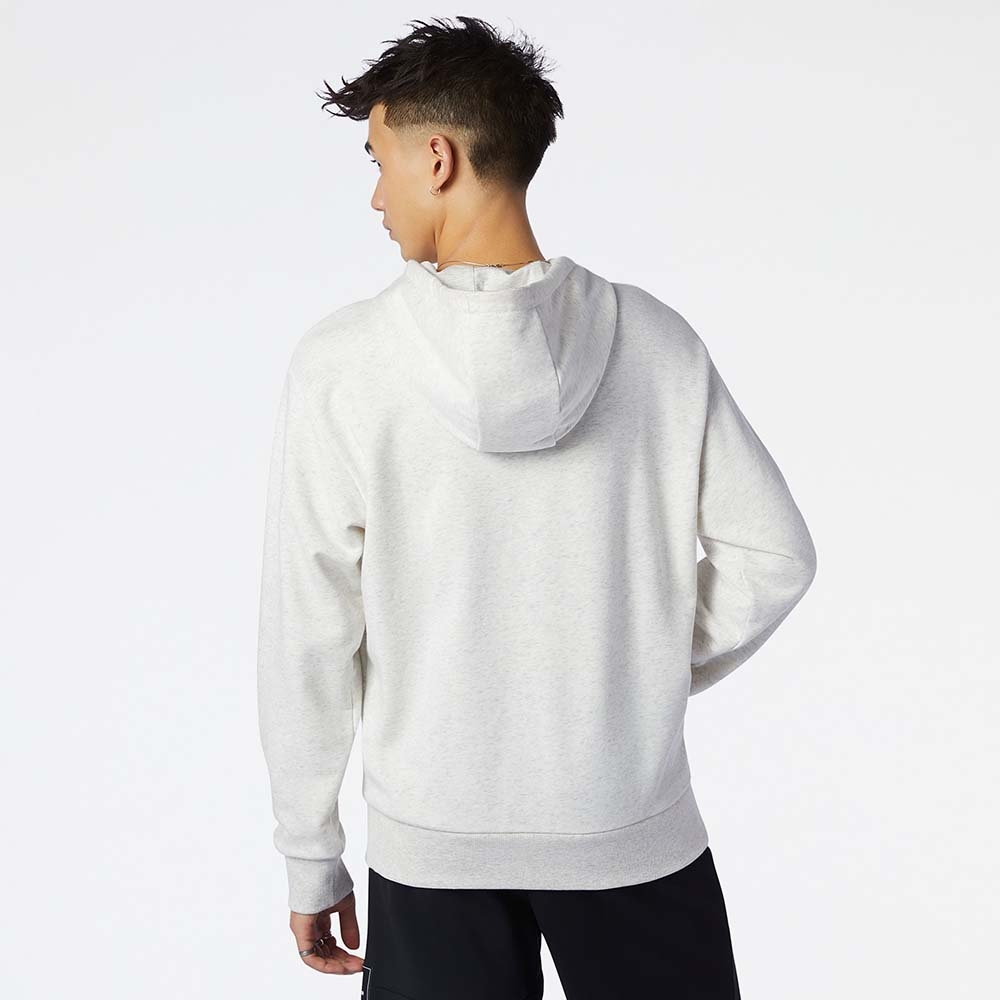 Buzos deals new athletic