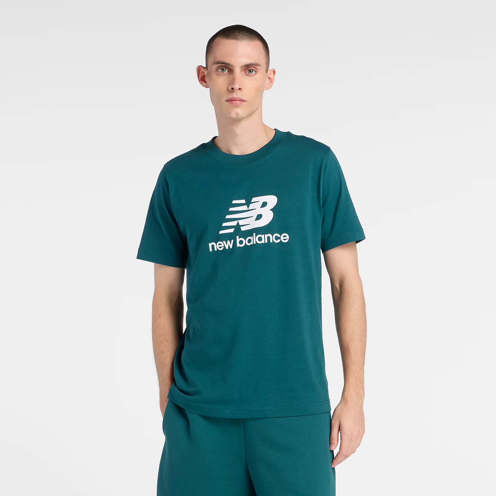 New Balance Remera Sport Essentials Logo MTA41502, Green, swatch