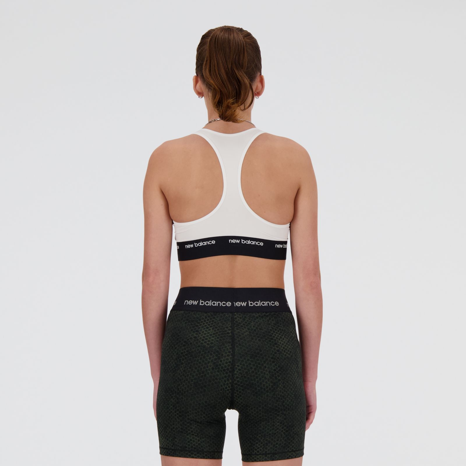  Tess usa talla S y mide 174cm |Pecho 80cm |Cintura 65.5cm |Cadera 88cm