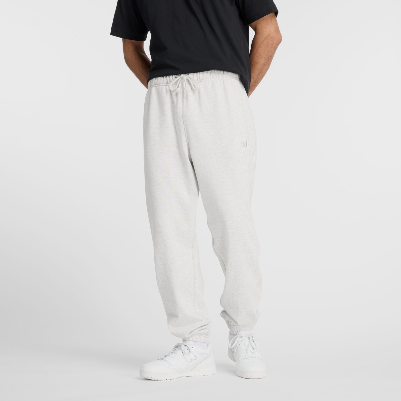 New Balance Pantal&oacute;n Athletics French Terry Jogger MP41508 M, Grey, swatch