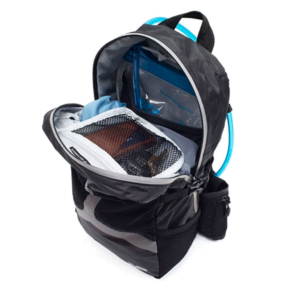 New balance endurance 18l backpack shop