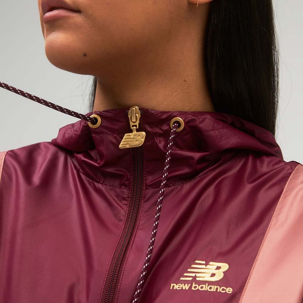 Campera mujer New Balance Athletics WJ13500