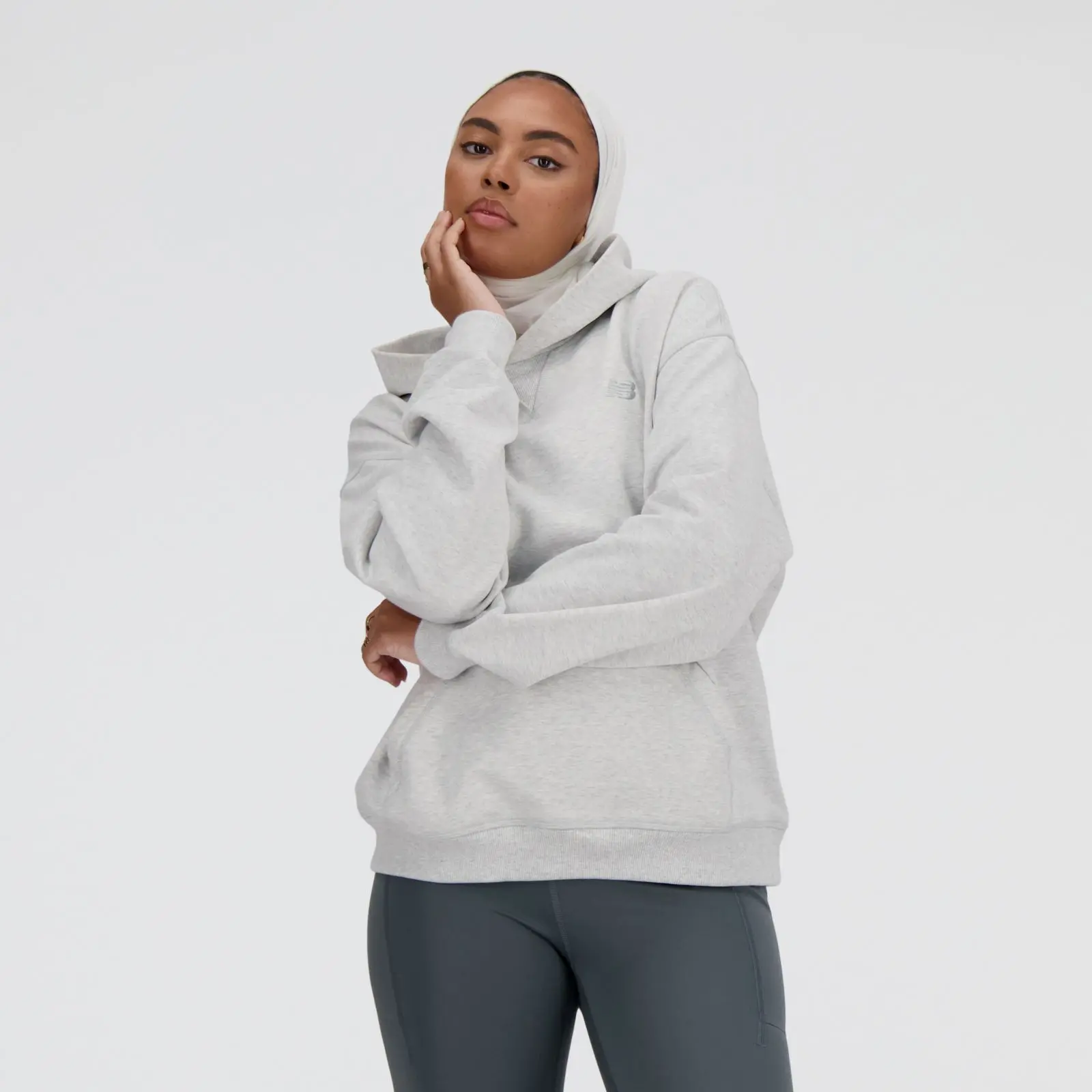 New Balance Buzo Athletics French Terry Hoodie WT41537, Ash heather, swatch