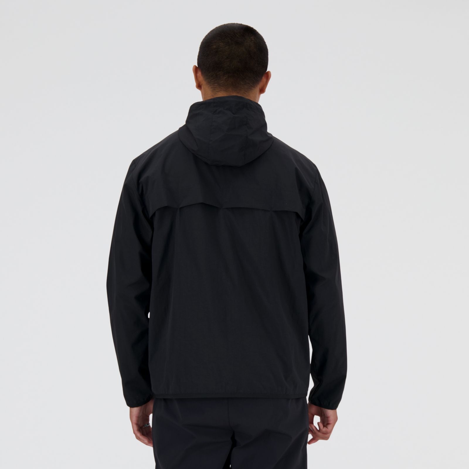 Ngawang usa talle M y mide 187cm |Pecho 100.3cm| Cintura 83.8cm |Cadera 101.6cm