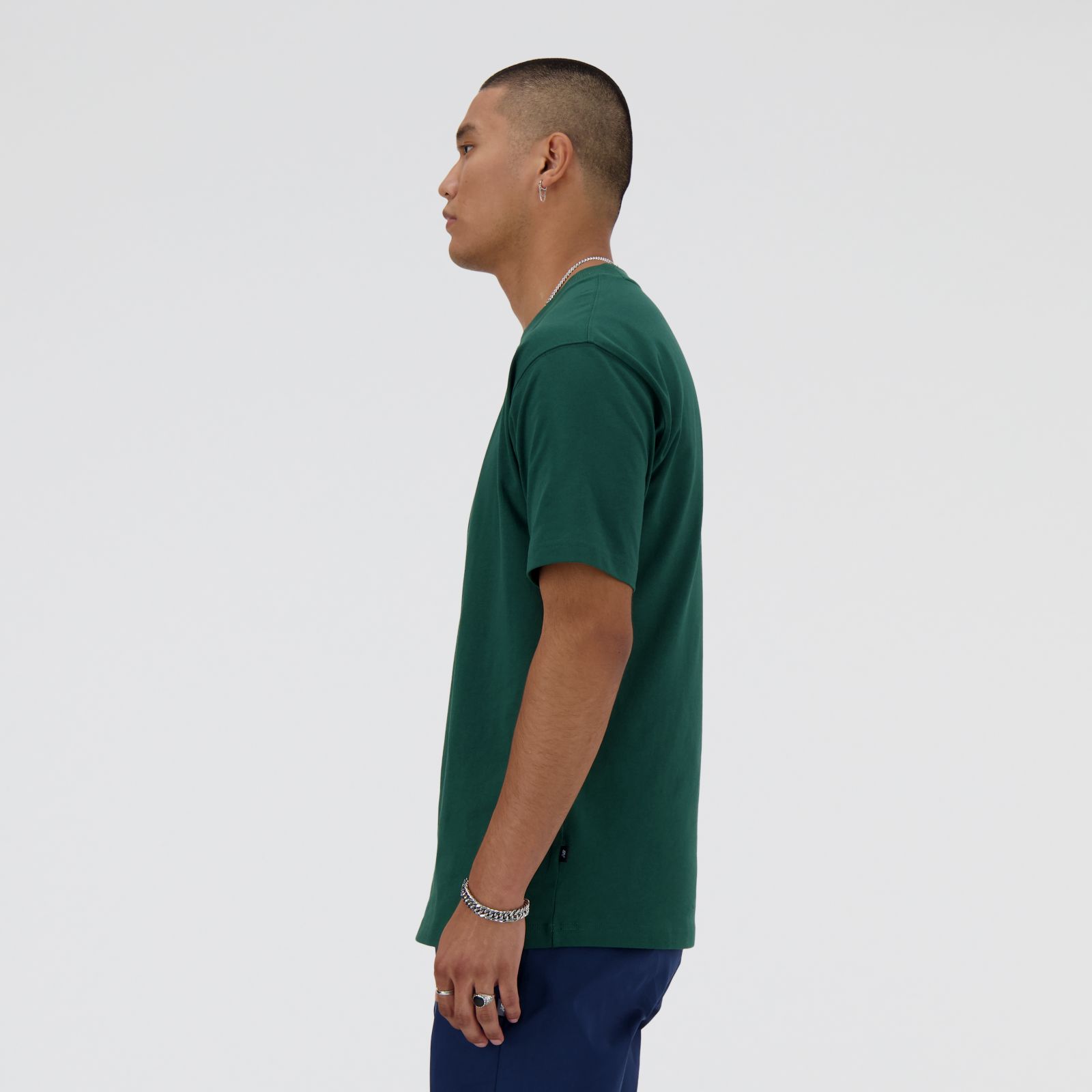 Ngawang usa talle M y mide 187cm |Pecho 100.3cm| Cintura 83.8cm |Cadera 101.6cm