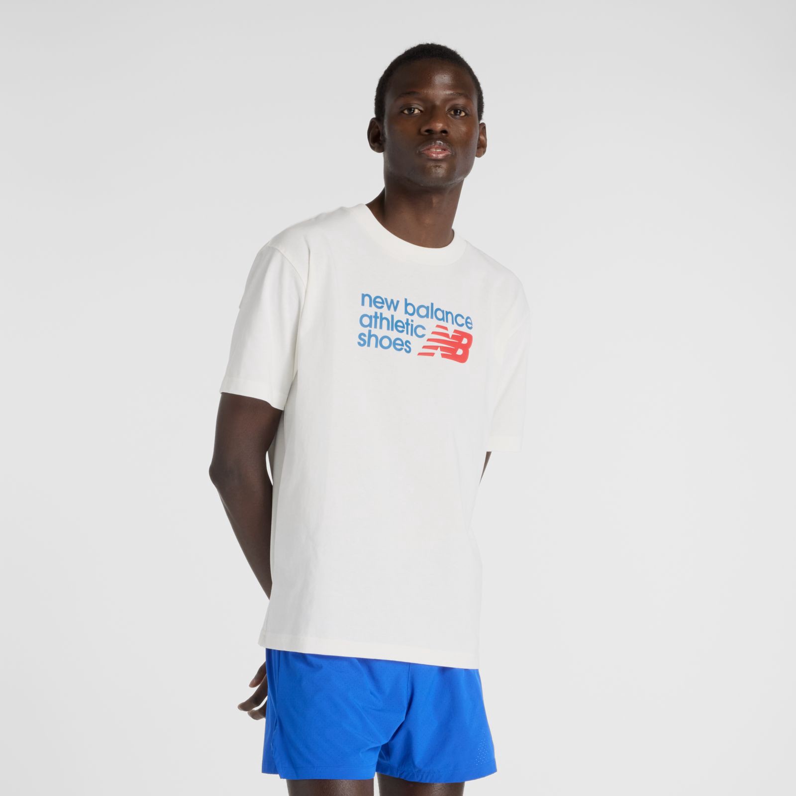 New Balance Remera Athletics Premium Relaxed Chest Logo MT51900, Sea Salt, swatch